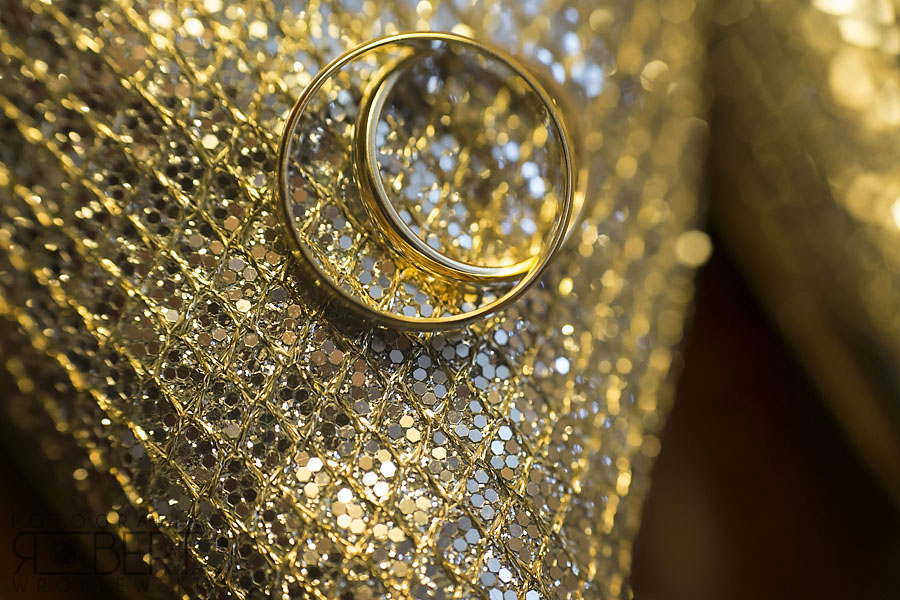 Ujęcie z zabawy na polsko-chińskim weselu, integracja gości.