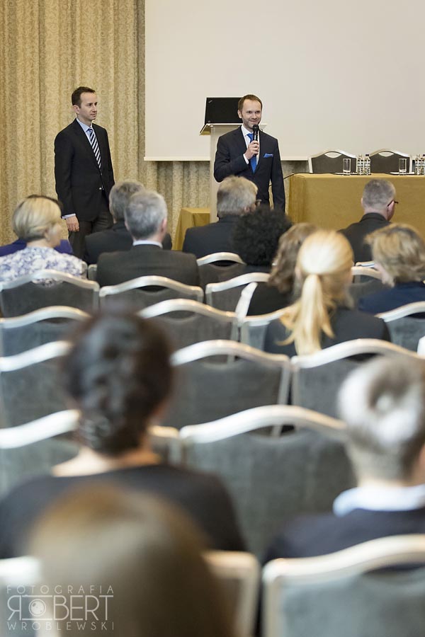 konferencja Thea fotograf