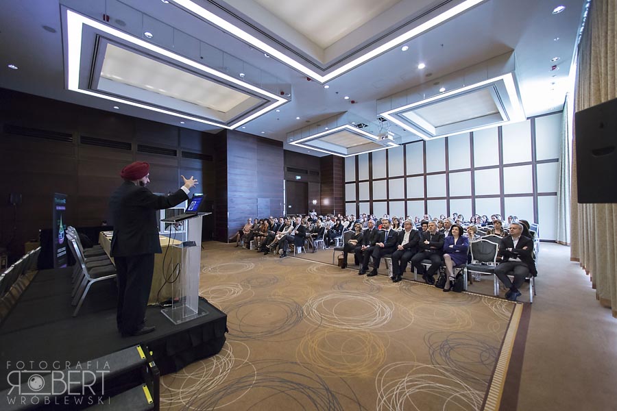 konferencja Thea fotograf