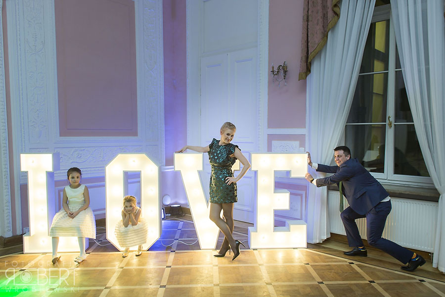 Oświetlony napis love