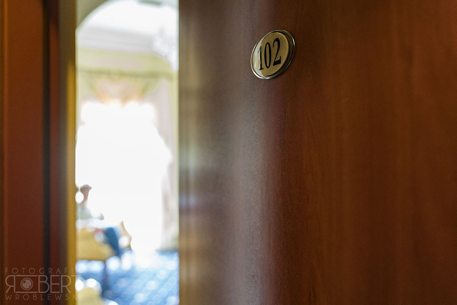 Uroczysty tort weselny w Pałacyku Otrębusy