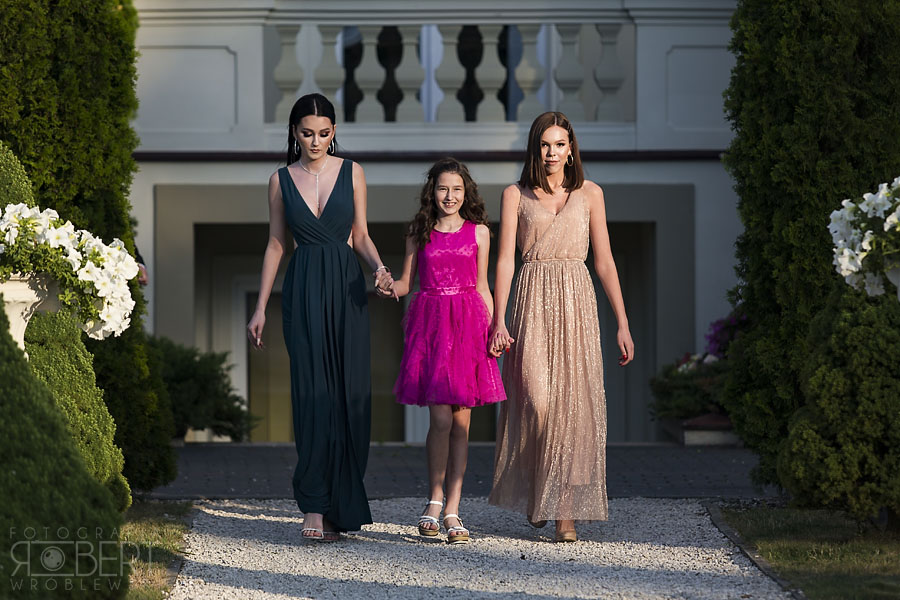 Ujęcie z perspektywy Pałacyku na ceremonię ślubną