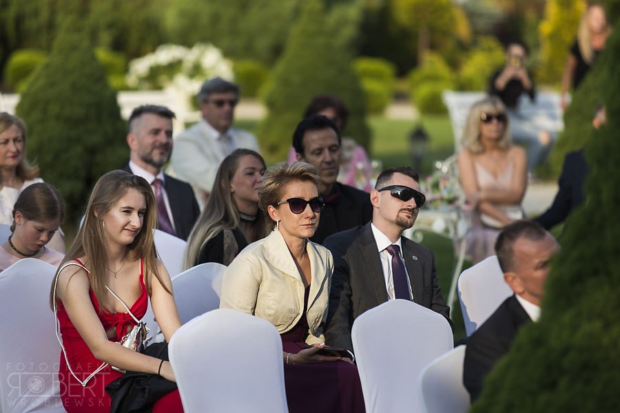 Wzruszenie w trakcie gratulacji