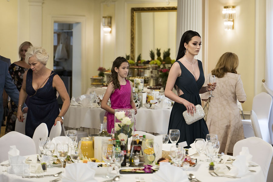 Oświetlenie sali weselnej w Pałacyku Otrębusy