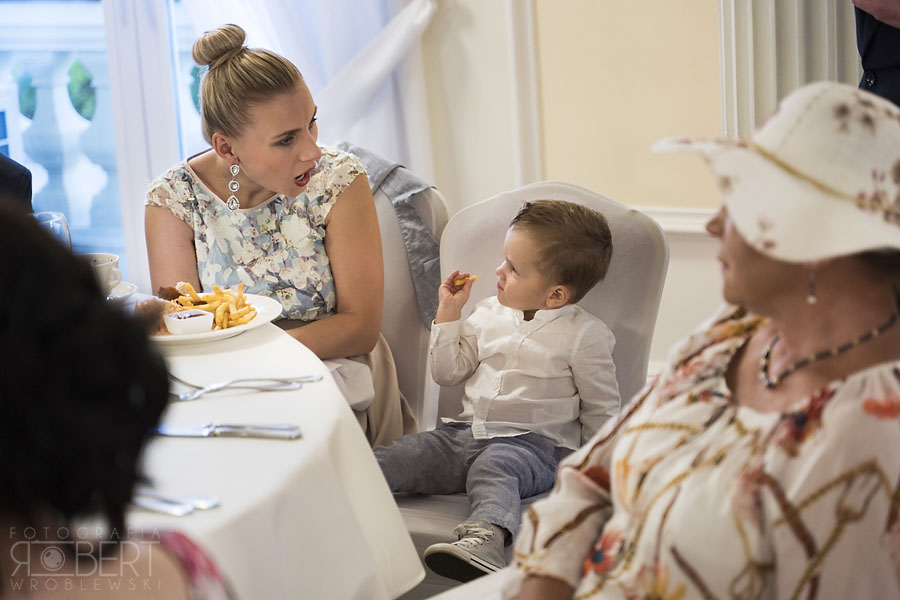 Asia i Romek tańczą