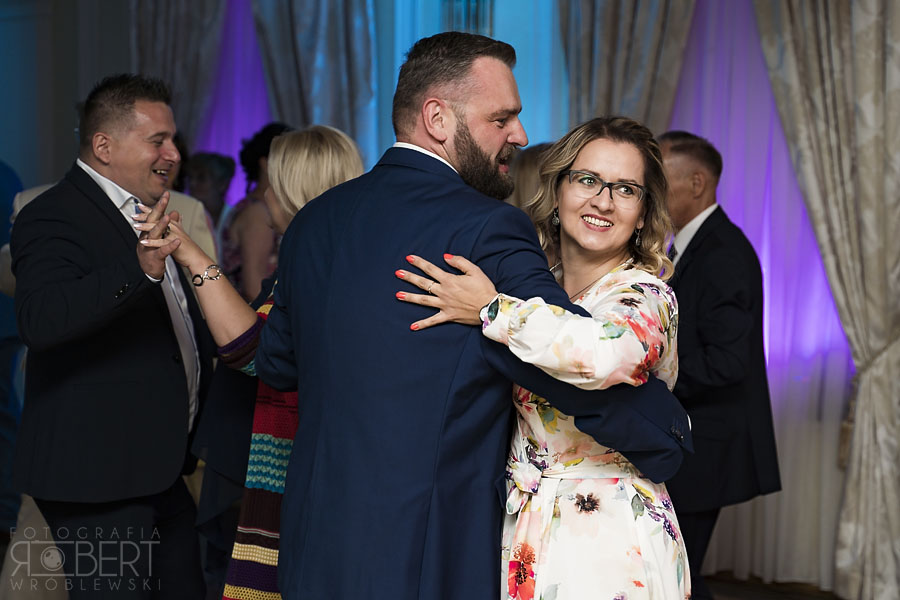 Wesele w Pałacyku Otrębusy - parkiet pełen gości