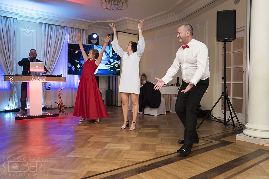 Wesołe tańce w Pałacyku Otrębusy