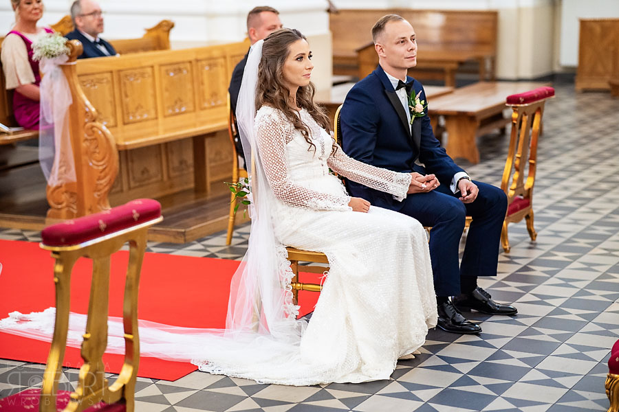 Para Młoda przy Pałacu na Wodzie w Warszawie