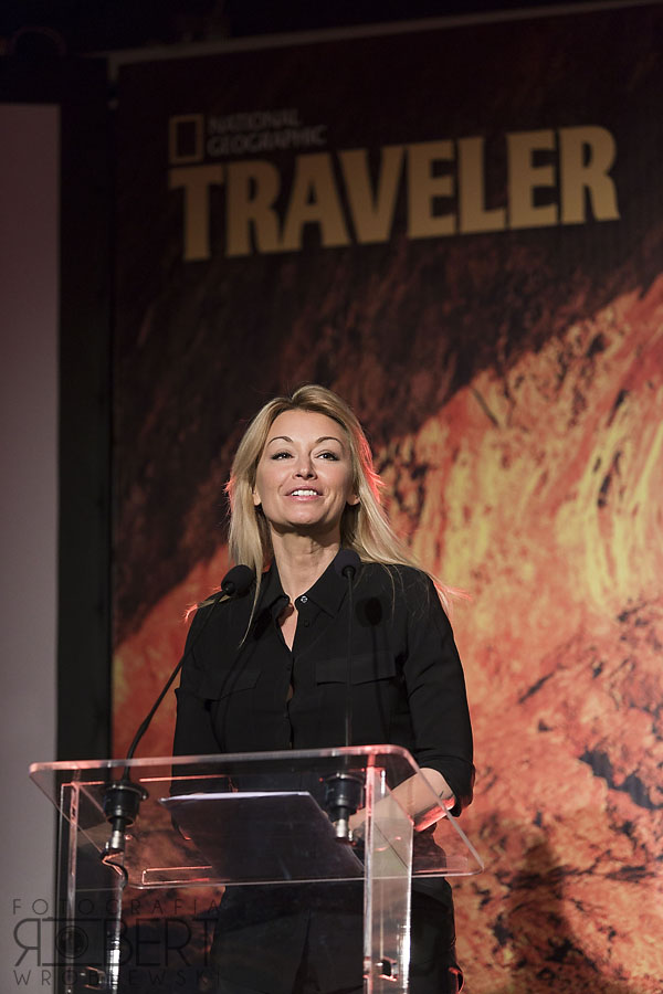 Wręczanie nagrody przez Martynę Wojciechowską