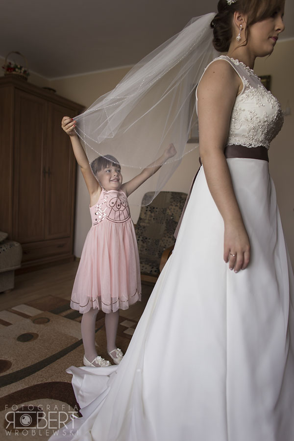 Portret nowożeńców w kościele