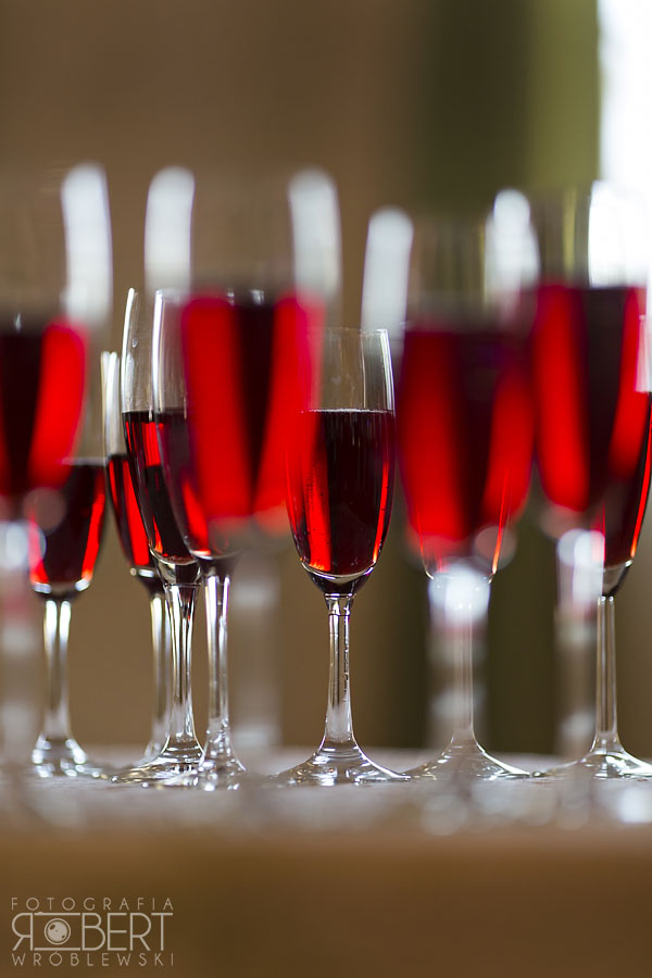 Ostatnie spojrzenie przed kościołem