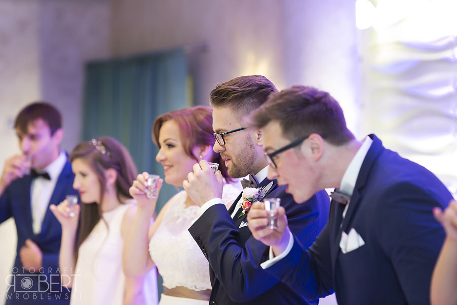 Wyjście Pary Młodej z kościoła Miłosierdzia Bożego