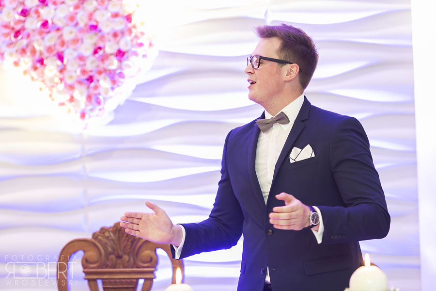 Sala weselna przygotowana na przyjazd gości