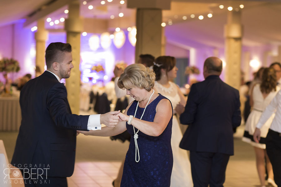 Tort weselny w Domu Weselnym Korona