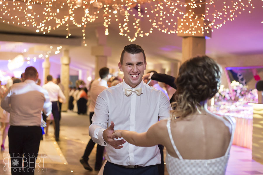 Oryginalne oświetlenie Domu Weselnego Korona