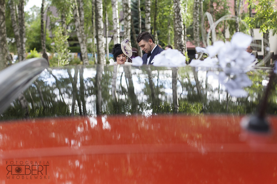 Przysięga małżeńska w parafii w Komorowie