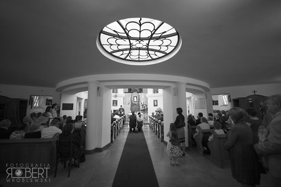 Zabytkowy kościół w Komorowie fotoreportaż