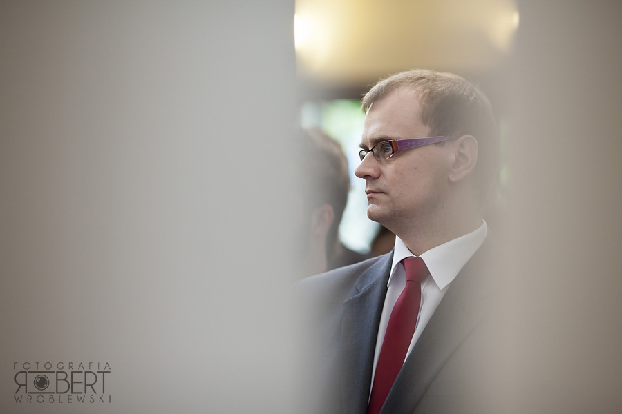 Młoda Para w otoczeniu rodziny w Komorowie