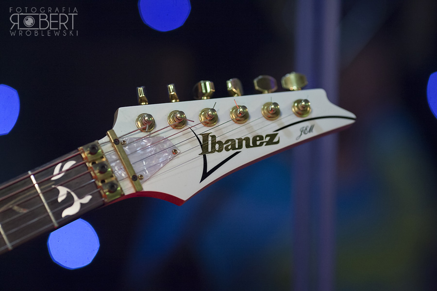 Wokalista zespołu Drugi Tydzień w akcji