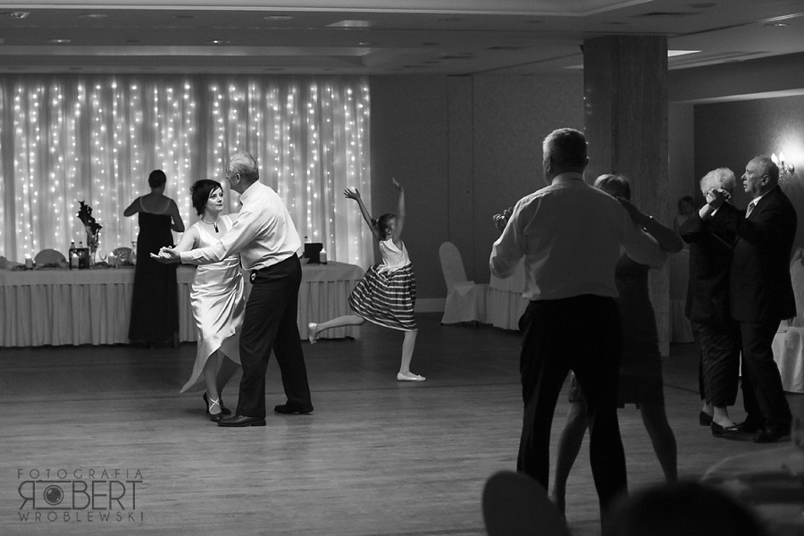 Uśmiechnięta Para Młoda Radziejowice wesele