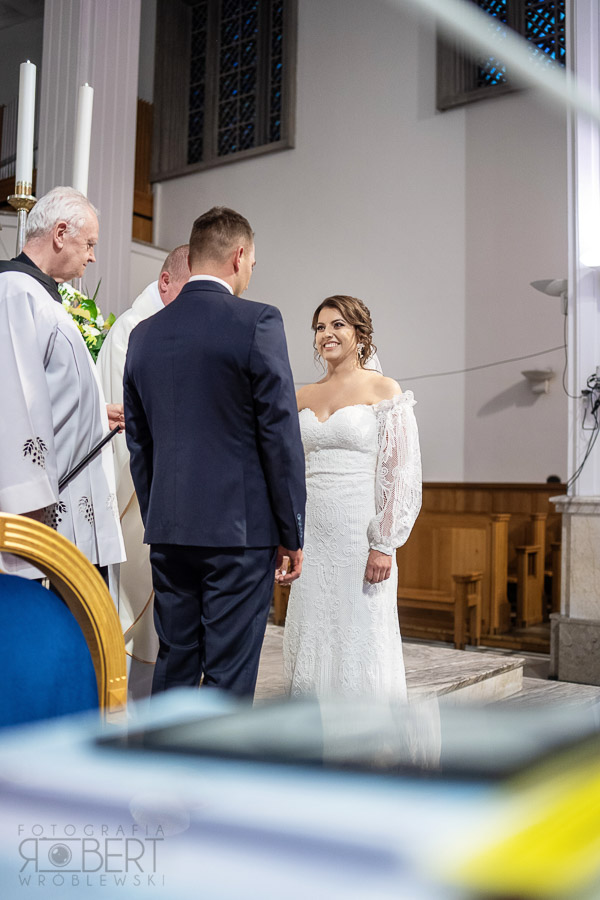 Milena portret w sukni ślubnej