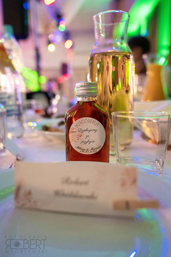 Portret Panny Młodej w czerni i bieli