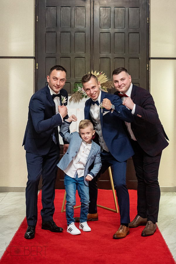 Portret Panny Młodej w czerni i bieli - Milena