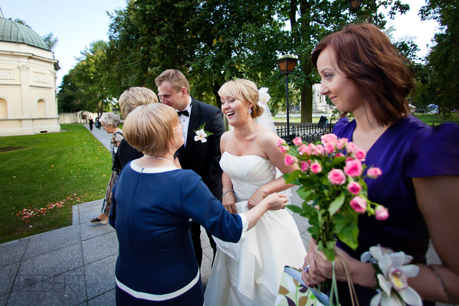 Koniec ceremonii w kościele św. Anny Wilanów