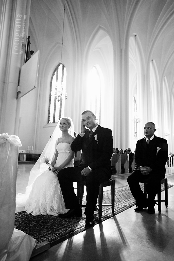 Wnętrze kościoła św. Kazimierza w Pruszkowie ślub