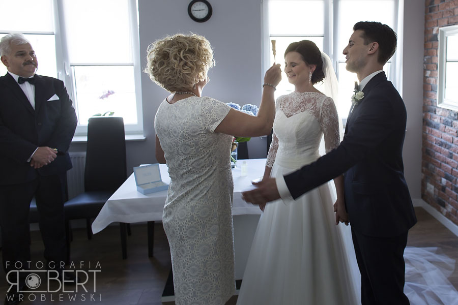 Hotel Cyprus Książenice - powitanie Pary Młodej