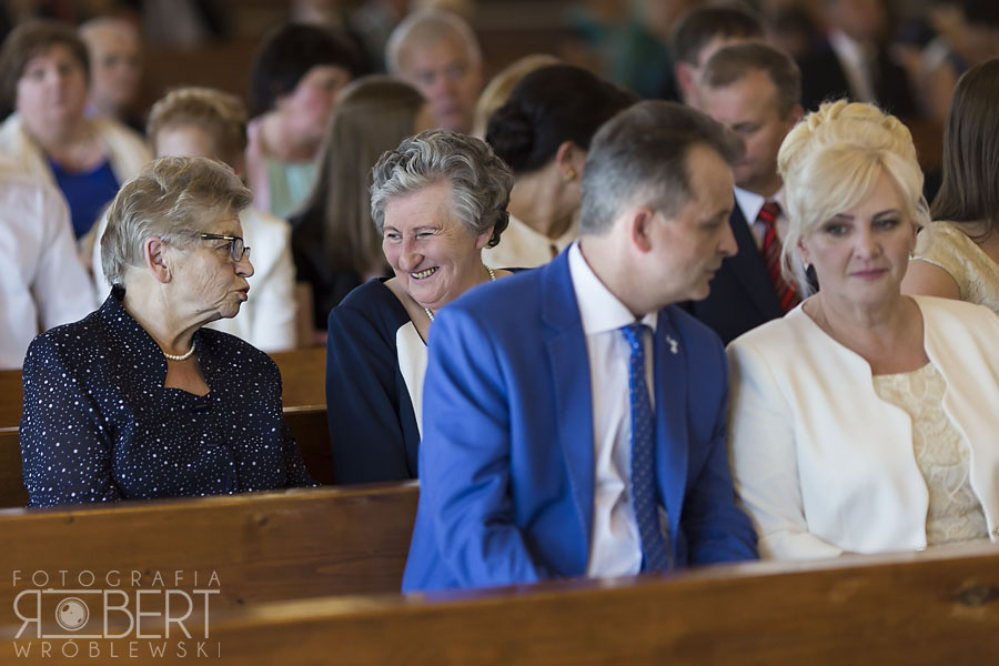 Dekoracje kwiatowe na sali w Cyprusie