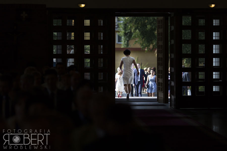 Pan Młody Michał z gośćmi