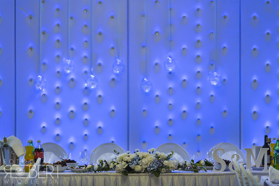 Klimat weselny w Hotelu Cyprus nocą