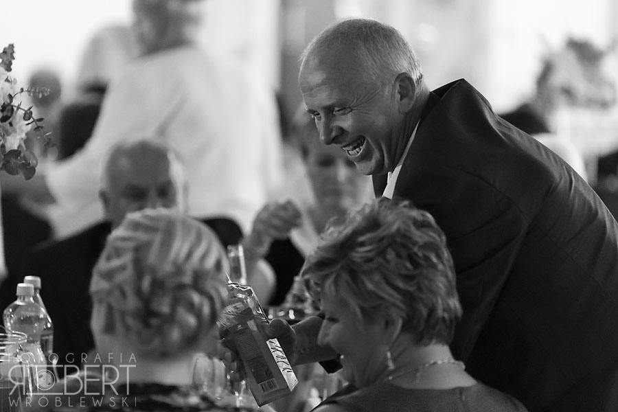 Zabytkowy Milanówek jako tło ślubne