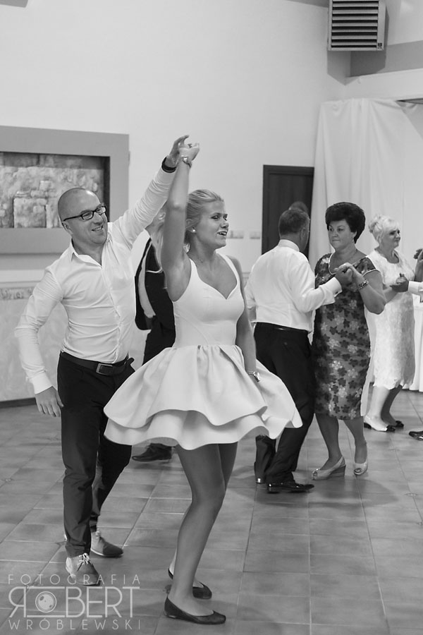 Detal bukietu ślubnego na koniec dnia