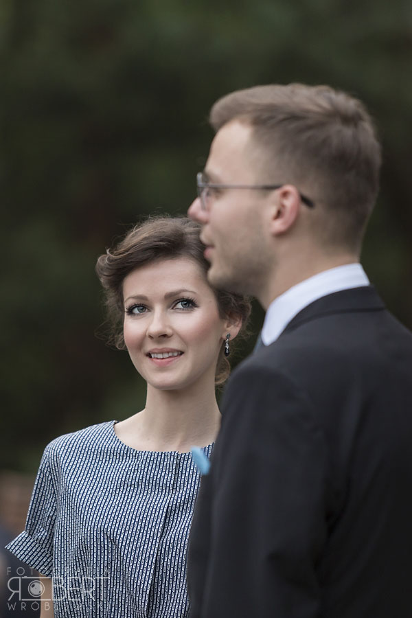 Panna Młoda w tańcu Szczęśliwa Gosia podczas tańców