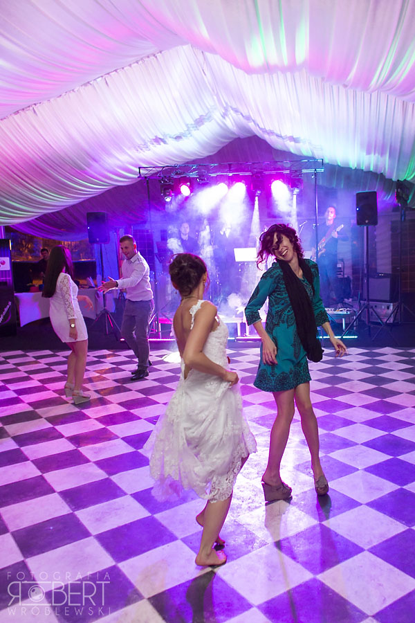 Detale biżuterii Panny Młodej