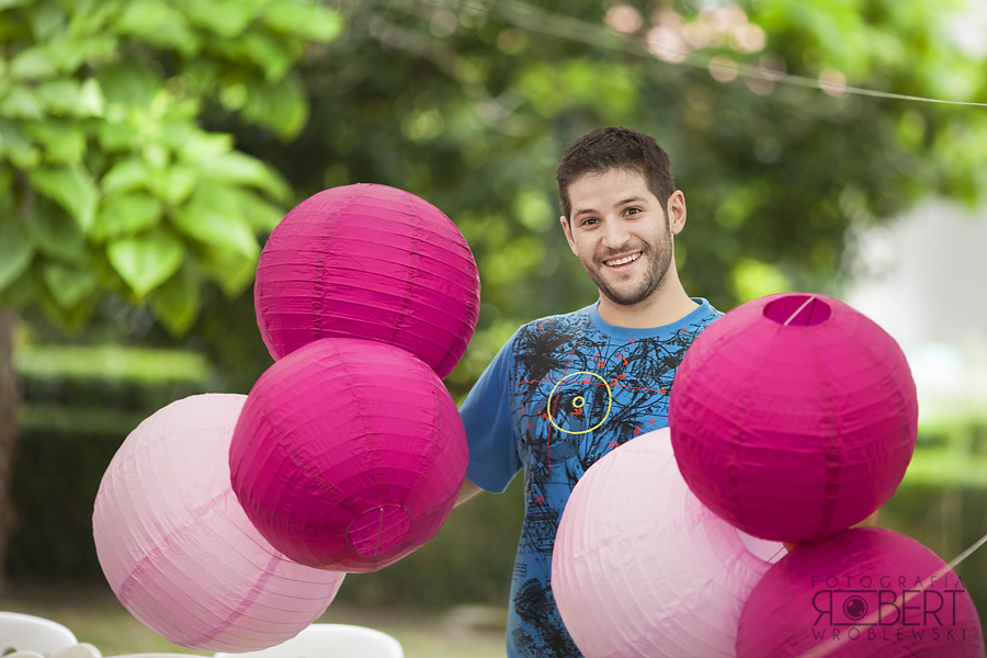 Przygotowania do ślubu w hiszpańskim ogrodzie