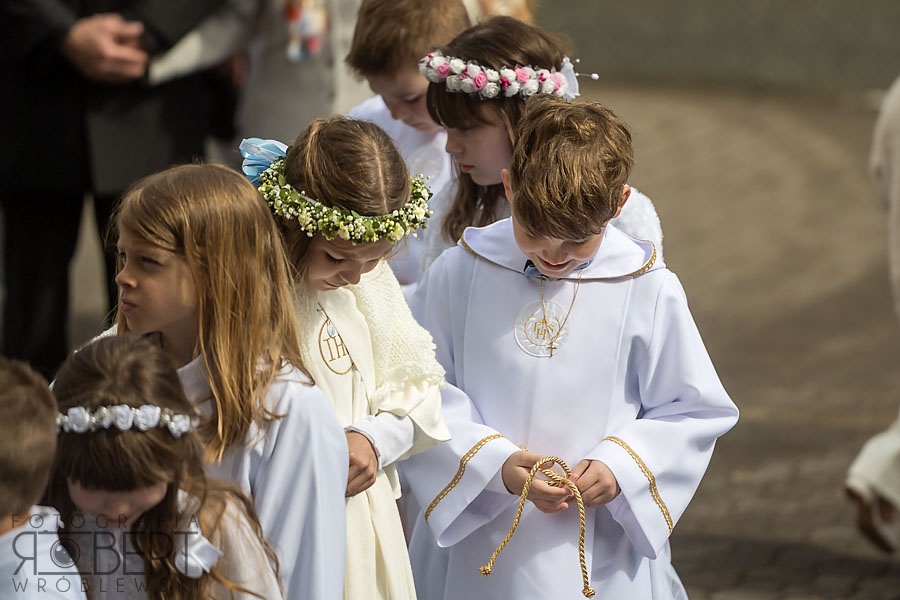 Uroczysta liturgia komunijna - fotograf na komunię
