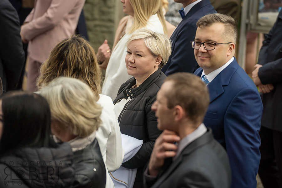 Emocje rodziców podczas uroczystości na Ochocie