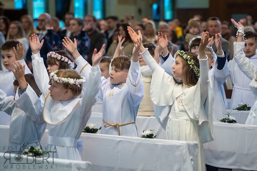 Kuba z pamiątkową biblią